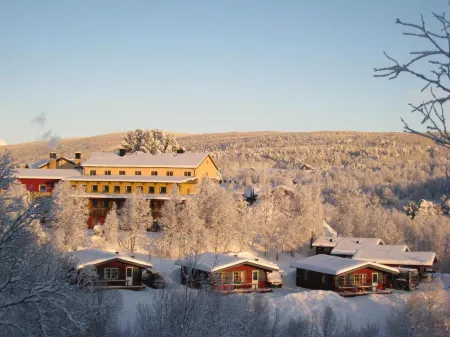 Hotell Bruksvallsliden Отели в г. Херьедален