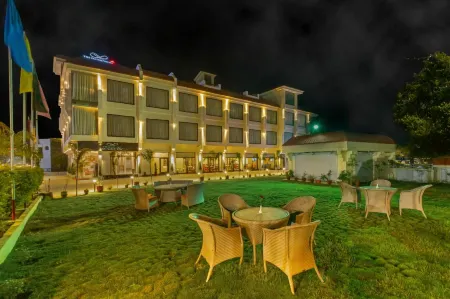 The Vaishnodevi Sarovar Portico