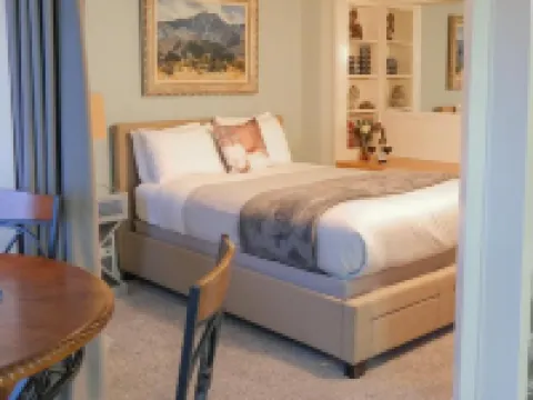 The Landmark Inn on Orcas Island Hotels in Eastsound