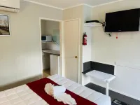 Monument Motor Lodge Papakura Hotels in Karaka