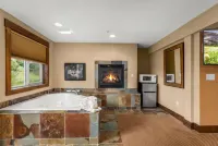 Duck Inn Lodge - Hot Tub