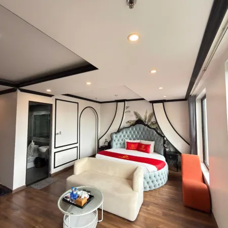 My House Hotel Hanoi Отели рядом с достопримечательностью «Хай-Ба-Трунг»