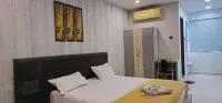 Hotel Apple Inn. - parking
