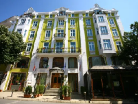 Grand Hotel London Hotels in Odesos