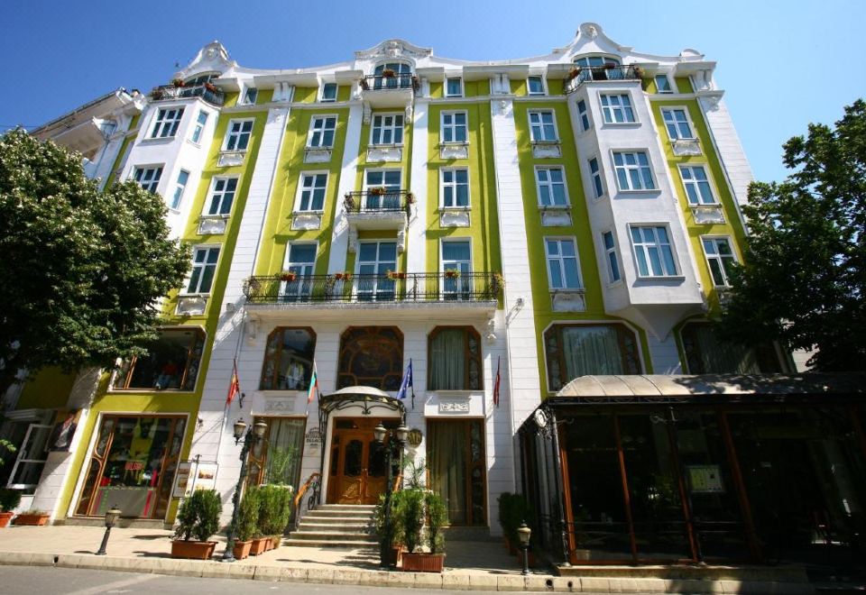 hotel overview picture