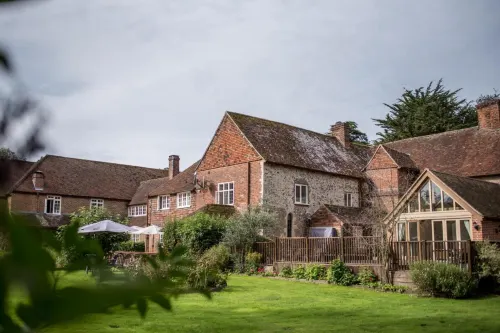 Howfield Manor Hotel Hotels in Upper Harbledown