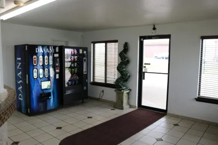 Heritage Inn & Suites