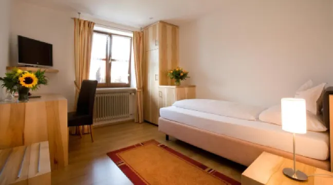 瓦登斯潘納酒店