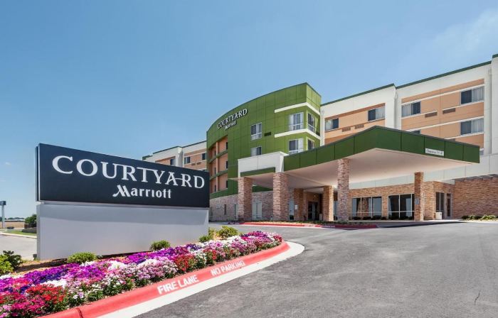 Courtyard Ardmore