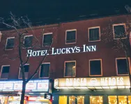 Hotel Luckys Inn GmbH Hotels in der Nähe von Blohm + Voss Trockendock