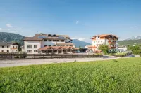 Hotel Alpenrose Wellness Hotels in Tenna