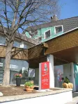 Gastwirtschaft & Hotel Holzinger Hotels in der Nähe von Cube's M3