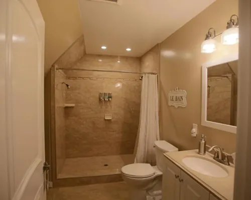 New Haven Inn Rooms Photos