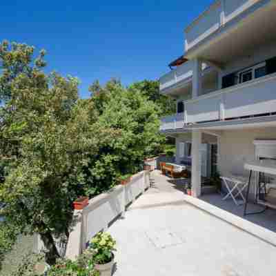 Apartments by the Sea in Lopar Hotel Exterior
