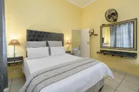 Ushaka Holiday Apartments Hotels in Bluff
