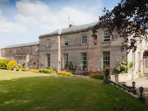 Marshall Meadows Manor House