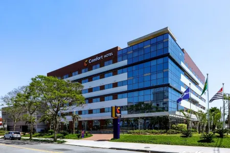 Comfort Hotel Guarulhos Aeroporto Отели в г. Гуарульюс