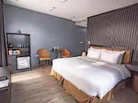 La Maison Boutique Hotel Hotels in Thuc Phan