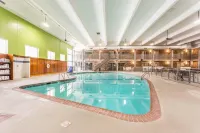 EverSpring Inn & Suites Marshall Hotels in Marshall
