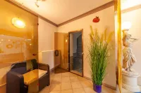 Pension Kofler Hotels in Lana