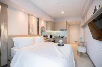 Ermina at Benson Pakuwon Mall Hotels in Made