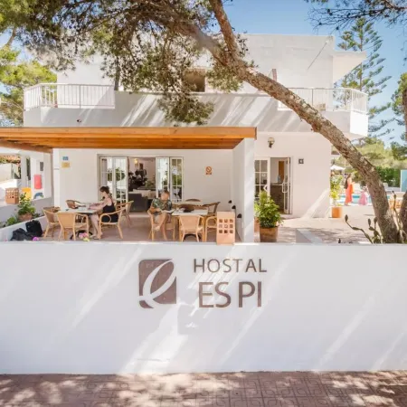 Hostal Es Pi - Emar Hotels