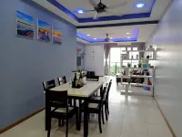 Sekinchan Guest Room 2R1B 4Pax with View Hotels in Pancang Bedena