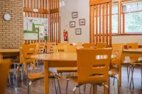 Crianlarich Youth Hostel - breakfast