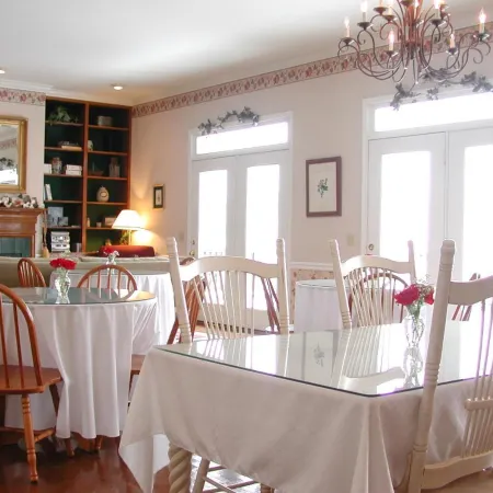 Garden Inn Bed & Breakfast at Bee Rock