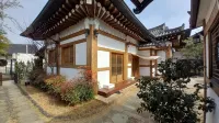 Adam Guesthouse
