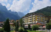 麗城阿爾卑斯山健康與美容度假酒店 - 山景