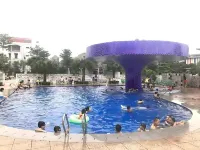 Phuong Anh Hotel - Uima-altaat