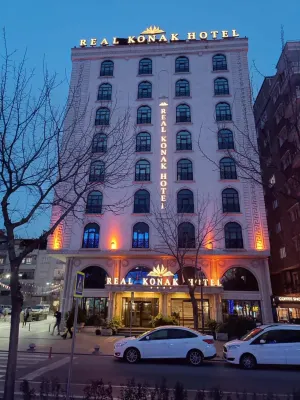 Real Konak Hotel - Fitnessstudio