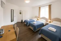 Hotel am Seehafen - Hostels