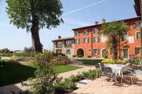 Residence Borgo Mondragon