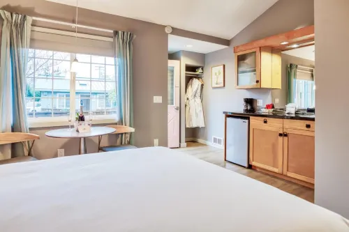 Inn at Haystack Rock Hotels in Cannon Beach