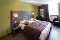 Hôtel Saint-Pierre Hotels in der Nähe von Théâtre Bernard Blier