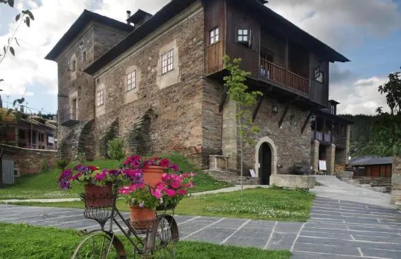 普拉達託普 - 卡內多宮殿酒店