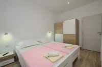 Apartment Happy Sound