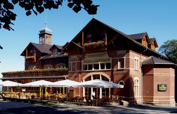 甜蜜噴泉山地旅館