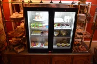 Hotel Central Anzac - breakfast