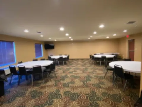 Cobblestone Hotel & Suites - Broken Bow Hoteles en Condado de Custer