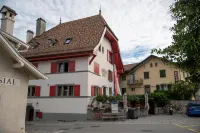 Hotel de la Place Hotels in 