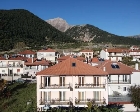 Xenonas Drimos Hotels in Karpenisi