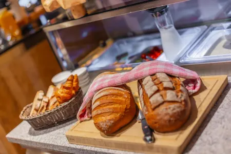 City Hotel Rembrandt Отели рядом с достопримечательностью «Лейденський ботанічний сад»