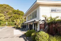 Averill Court Motel
