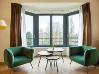 Diamant Suites Brussels EU Hotels near Metro Parc