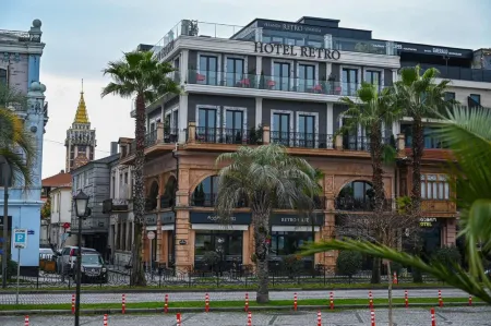 Retro Hotel Отели в г. Шуа Махинджаури