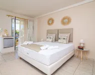 Despina Aparthotel by Philoxenia Hotel & Spa - ビーチサイド