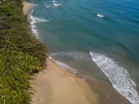 Playa 506 Beachfront Hostel فنادق في كوكليس